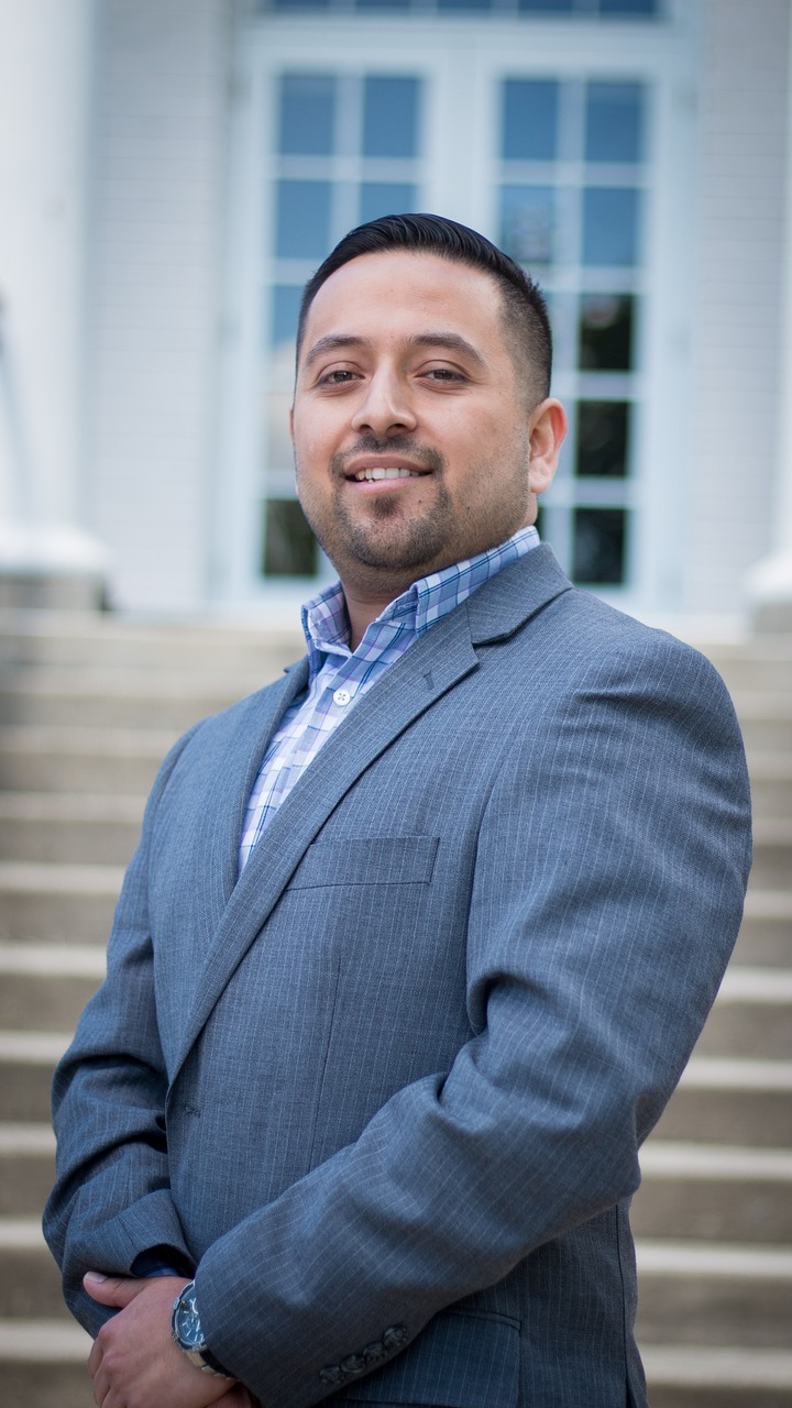 Andrés Peña / Comerciante